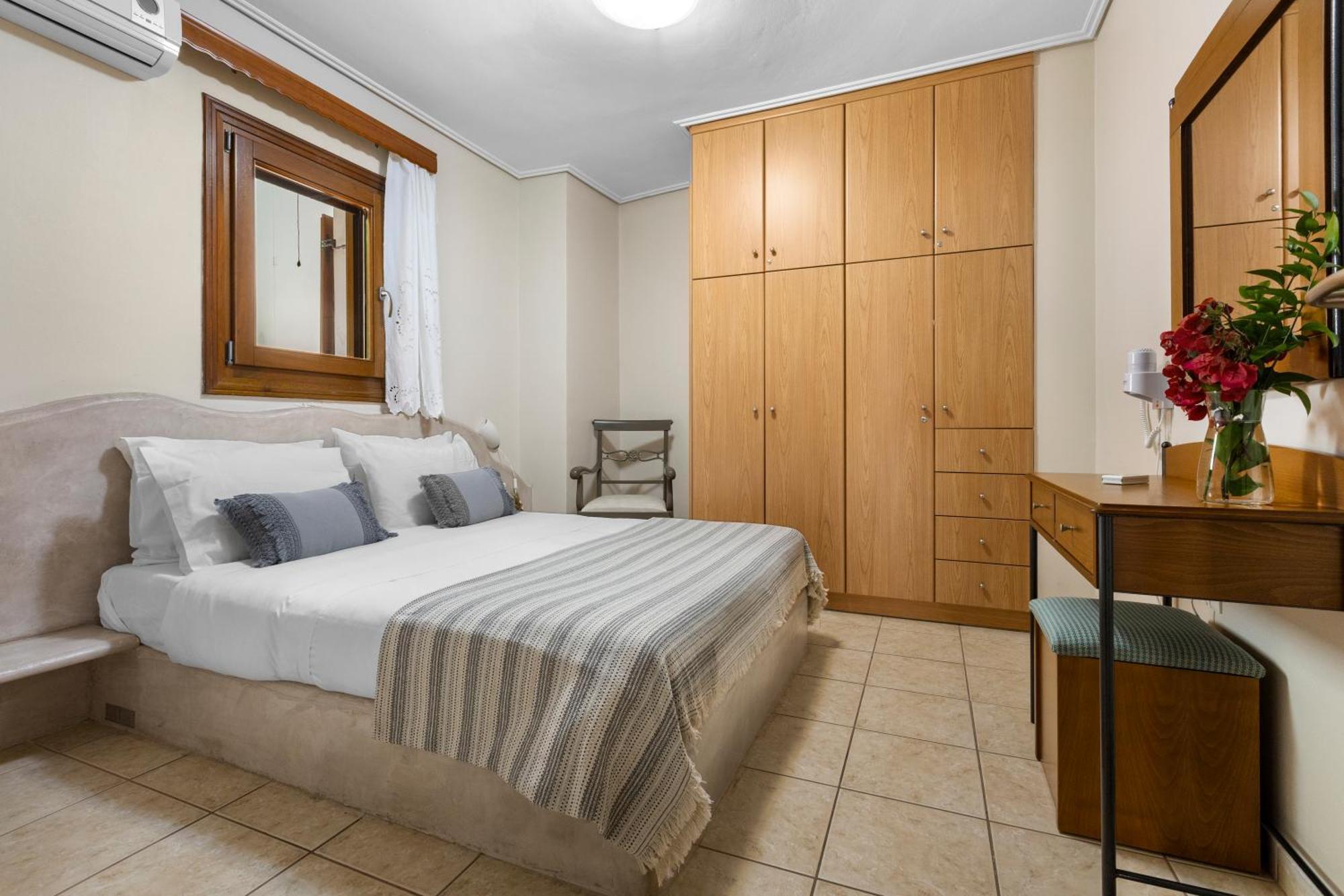 Spetses Center Comfy Apartment Dış mekan fotoğraf