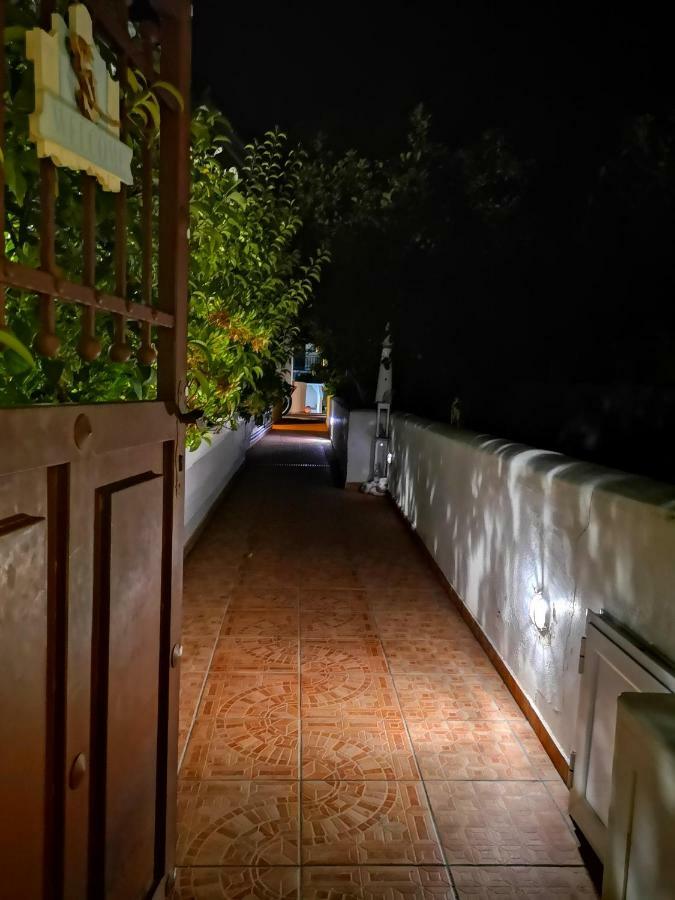Spetses Center Comfy Apartment Dış mekan fotoğraf